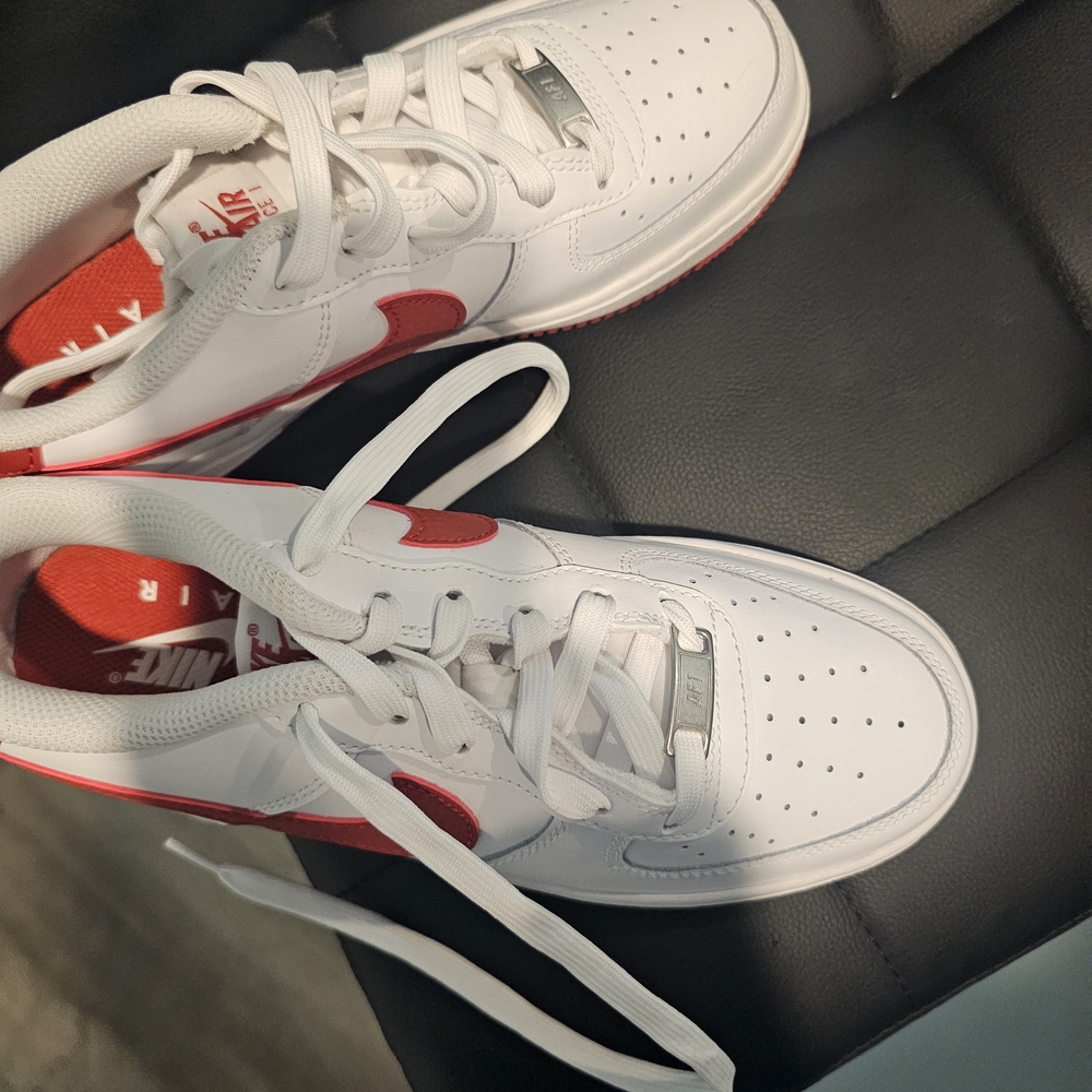 Nike Air Force 1 Low Top Sneakers - White & Red - Picture 3 of 6